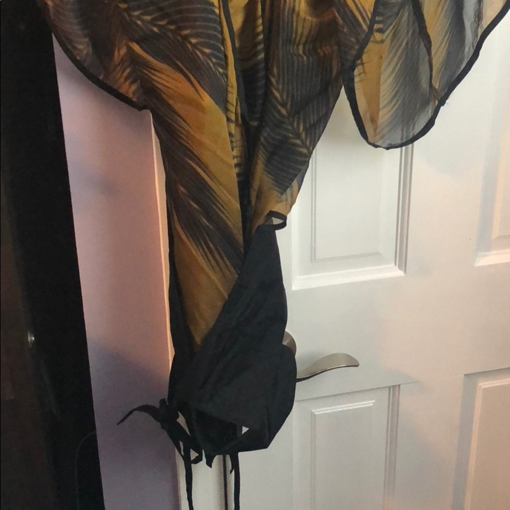 Dress - Picture 2 of 6